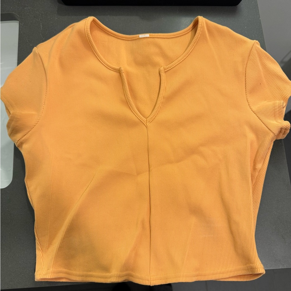 ALO Yoga Orange Crop T-Shirt Fitted Cut Out